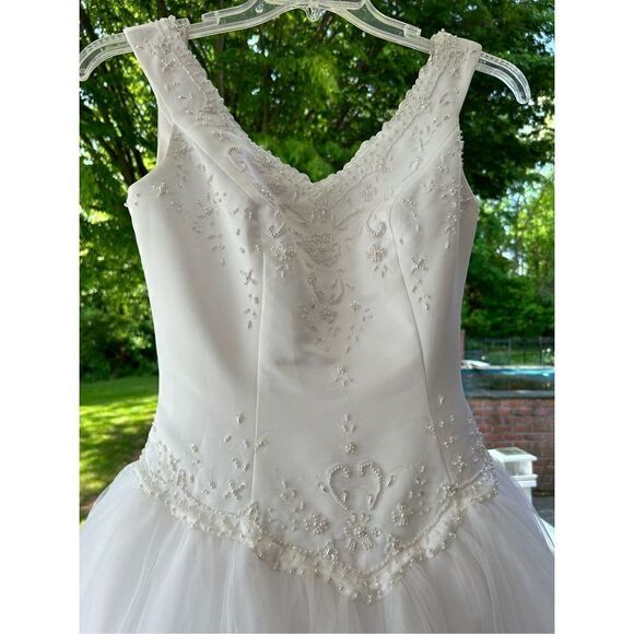 Mary’s Bridal ball gown size 8 beaded bodice EUC tulle skirt - Picture 3 of 16